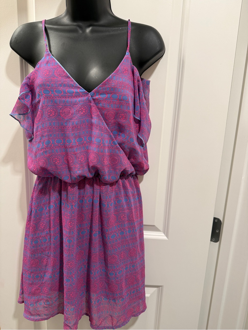 Print flutter sleeve dress